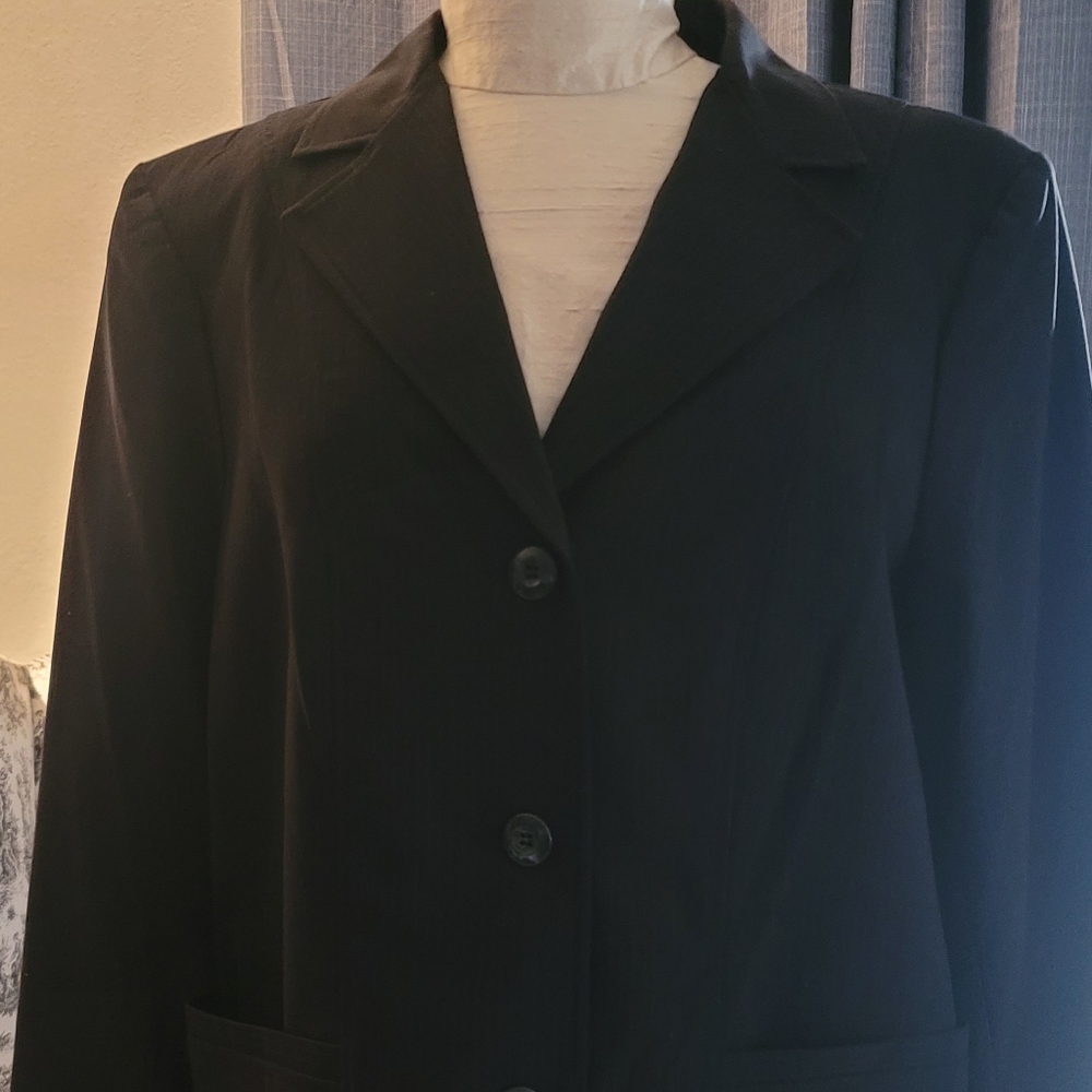 Classic Black Women's Suit Jacket